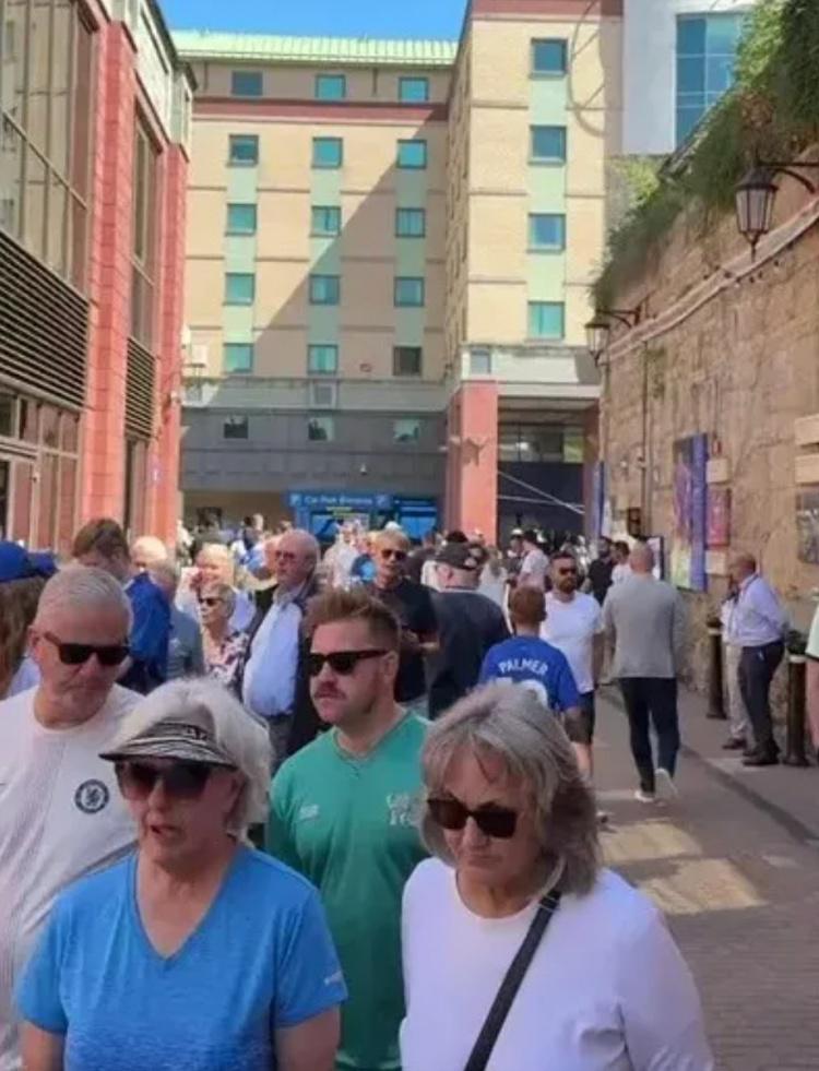 只是一面宣, 切尔西俱乐