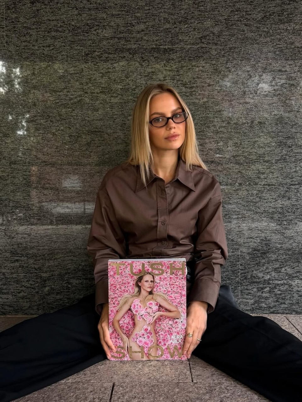 gtimg, 裸躺了七个, 劳拉在自己